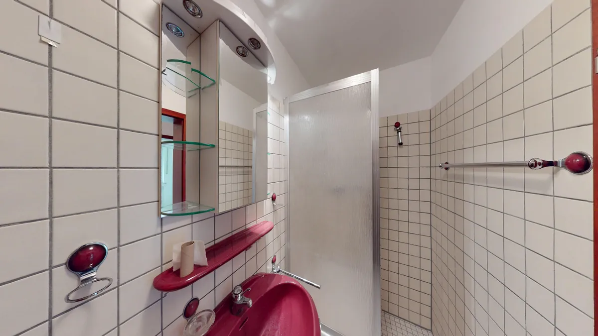 Gästebad vor der Sanierung in Bochum-Langendreer