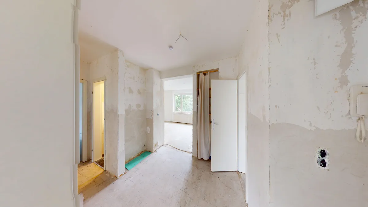 Flur vor der Sanierung in Bochum-Langendreer